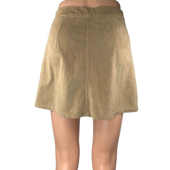 Express Jeans Women's Tan Khaki Suede Button Down A Line Mini Skirt Size 0 - Picture 3 of 5
